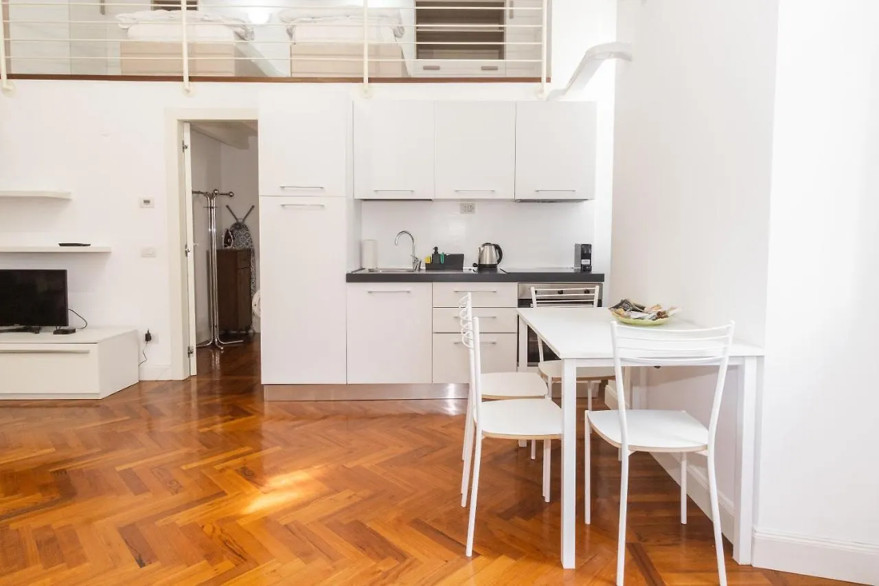 Loft Via Morosini Centro Varese - Ixihome 0*,  Italy