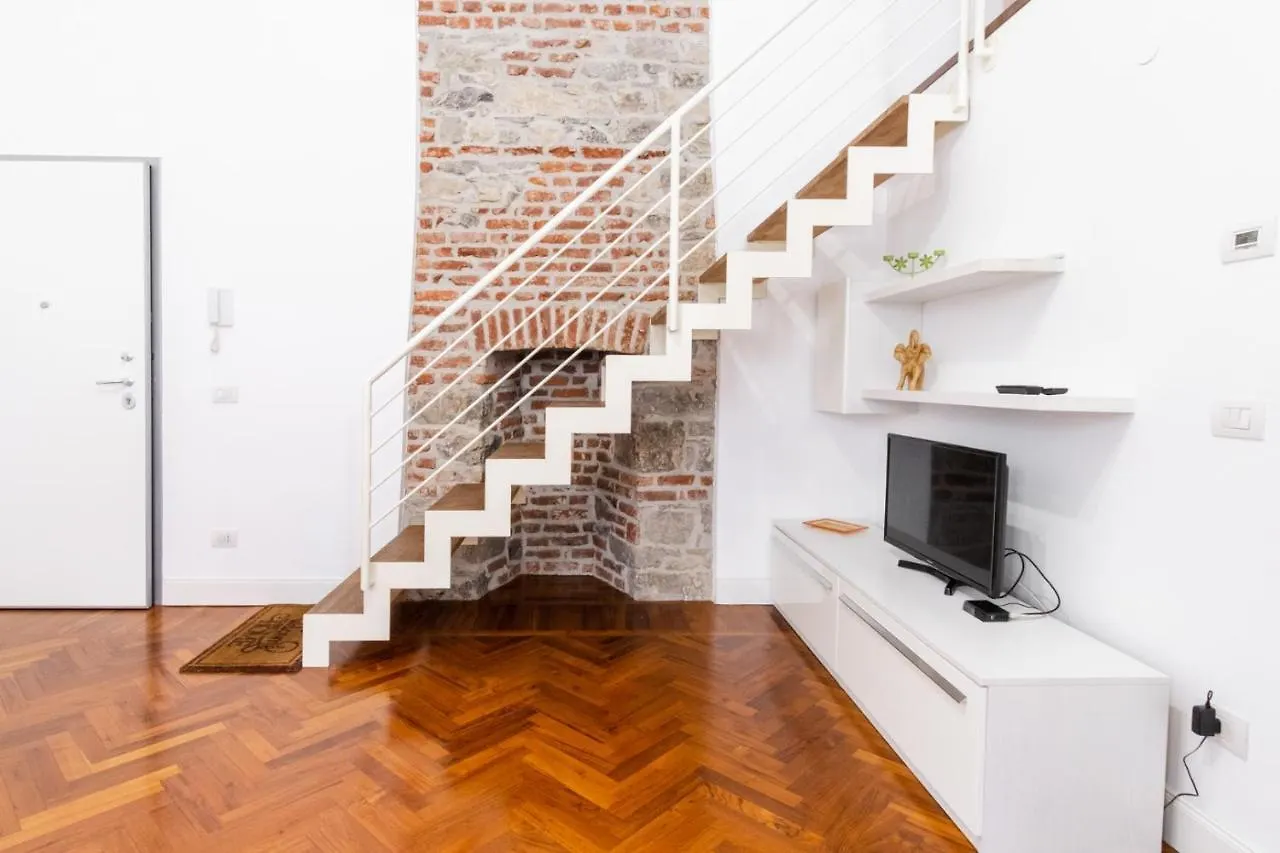 Loft Via Morosini Centro Varese - Ixihome Apartment