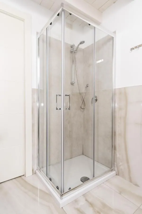 Loft Via Morosini Centro Varese - Ixihome