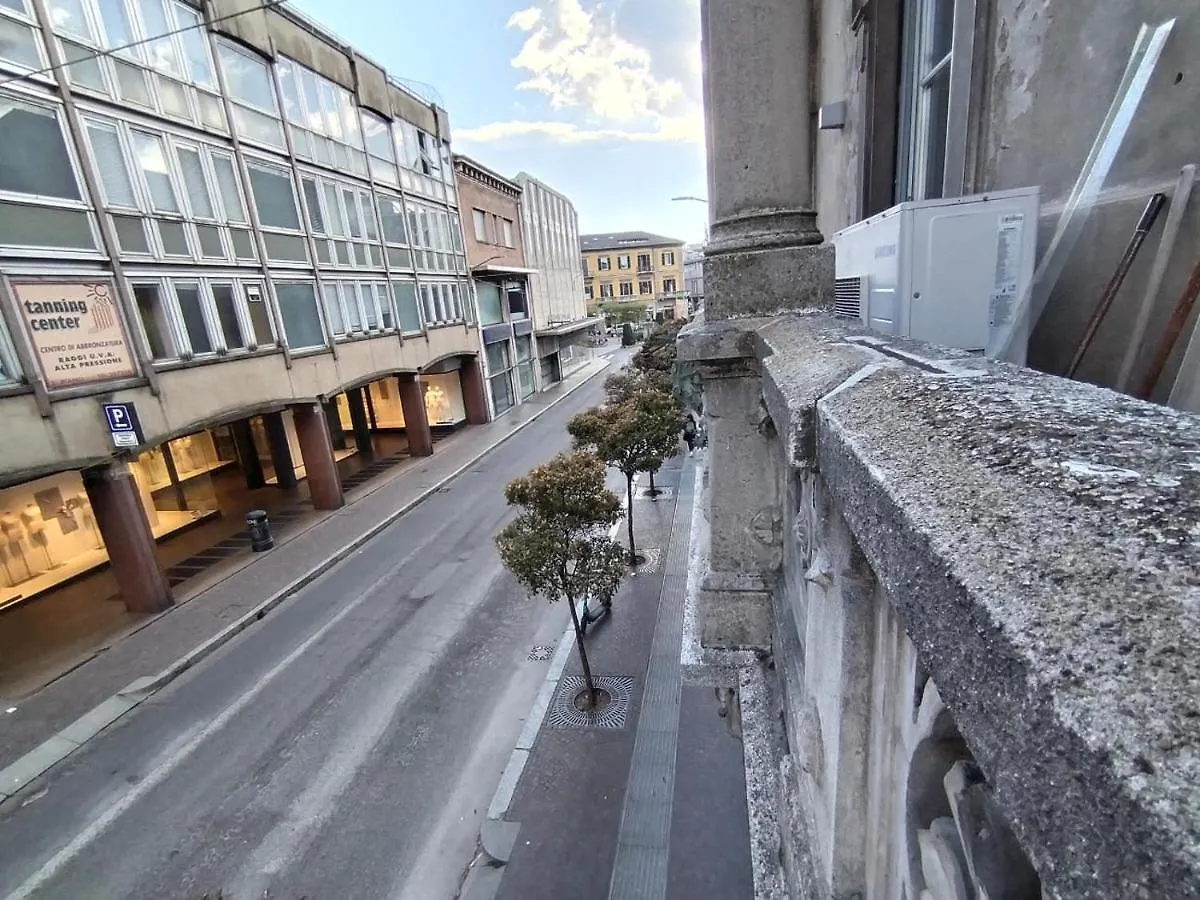 Apartment Loft Via Morosini Centro Varese - Ixihome